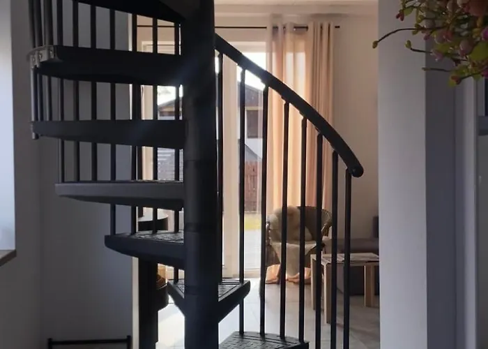 Dom Przy Lesie Holiday home Zielonowo